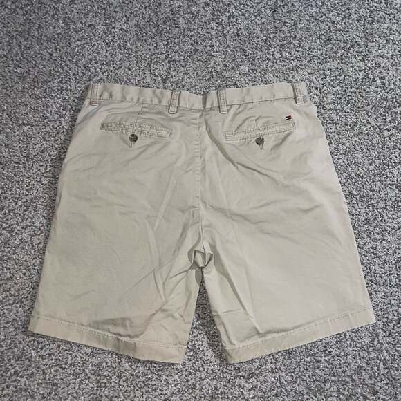 Tommy Hilfiger Men's Classic Fit Chino Shorts Size 34 Khaki - Picture 7 of 9